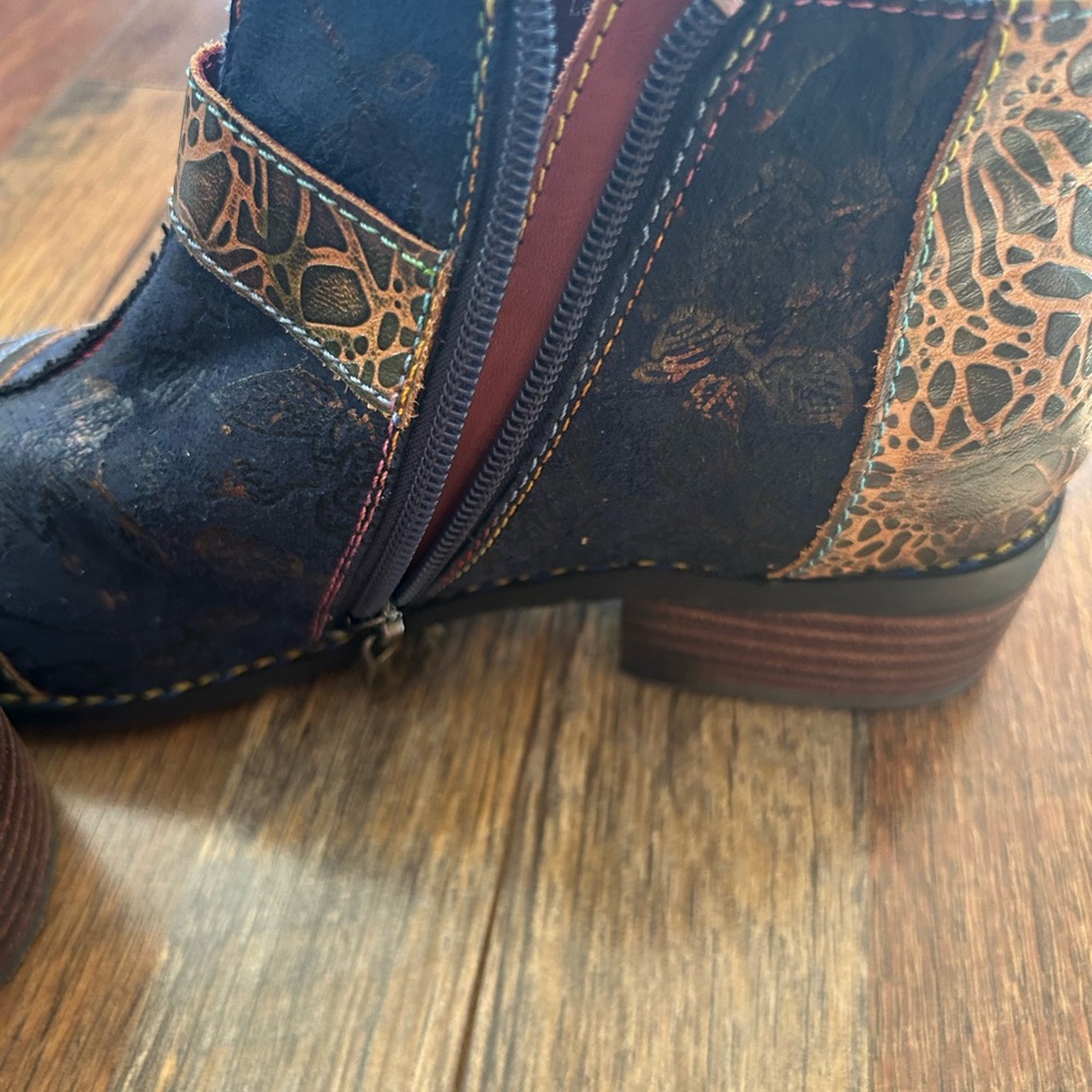 Spring Step Black and Brown Leather-Trim Chukka Boots - Picture 8 of 8
